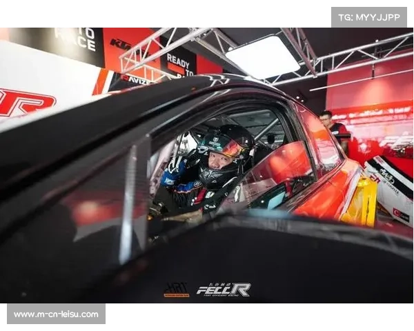 韩寒复出首战险情不断 CTCC鄂尔多斯站超车后方向盘脱手几乎酿成事故 韩寒复出首战险情不断 CTCC鄂尔多斯站超车后方向盘脱手几乎酿成事故